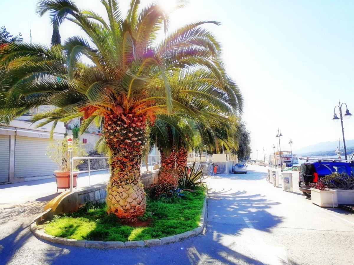 Studio Apartment Michelle - Intermezzo With Sea View Rabac Exterior photo
